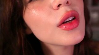 Maimy ASMR Close Up Kissing You Video Leaked