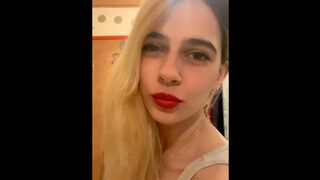 Gentle Giantess Applies Lipstick